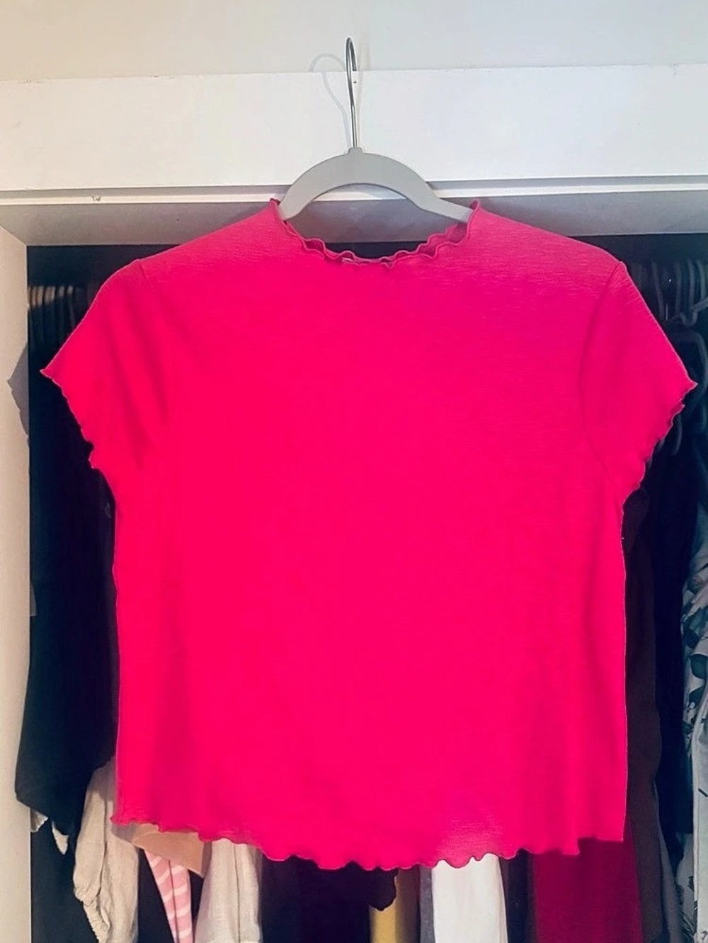 NWOT Zenana, slight crop tshirt